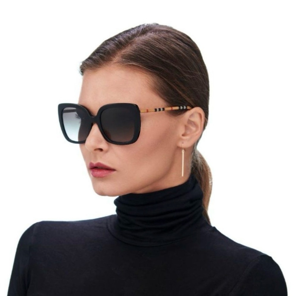 Burberry BE4323 385387 Sunglasses Black Dark Grey Gradient Square Women - NWT